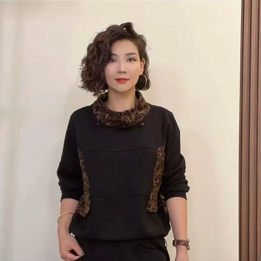 #851秋款洋气时尚休闲拼接豹纹半高领潮流卫衣