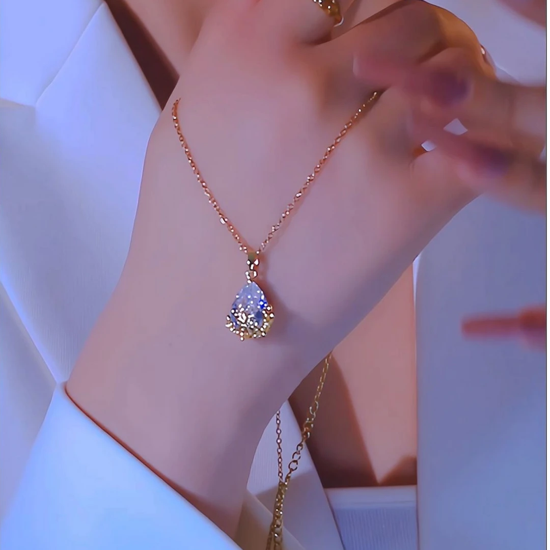 钛钢项链 新款小众设计微镶锆石水滴吊坠精致饰品轻奢时尚ins女.