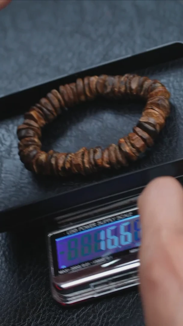 【闪购商品】沉香手串巴布亚沉水随型单圈16g+