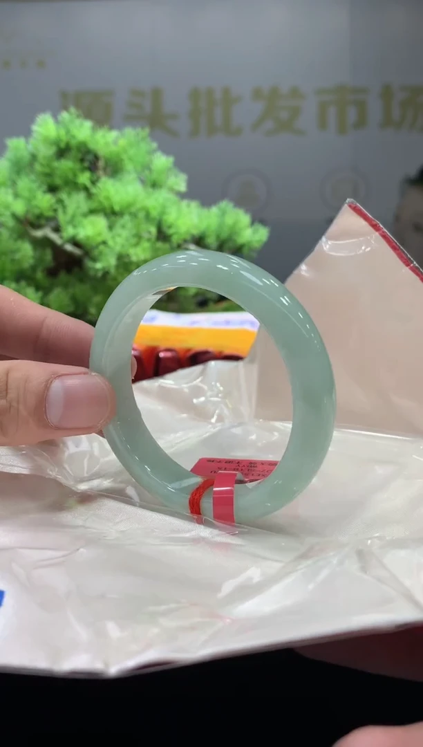 未镶嵌手镯翡翠翡翠手镯