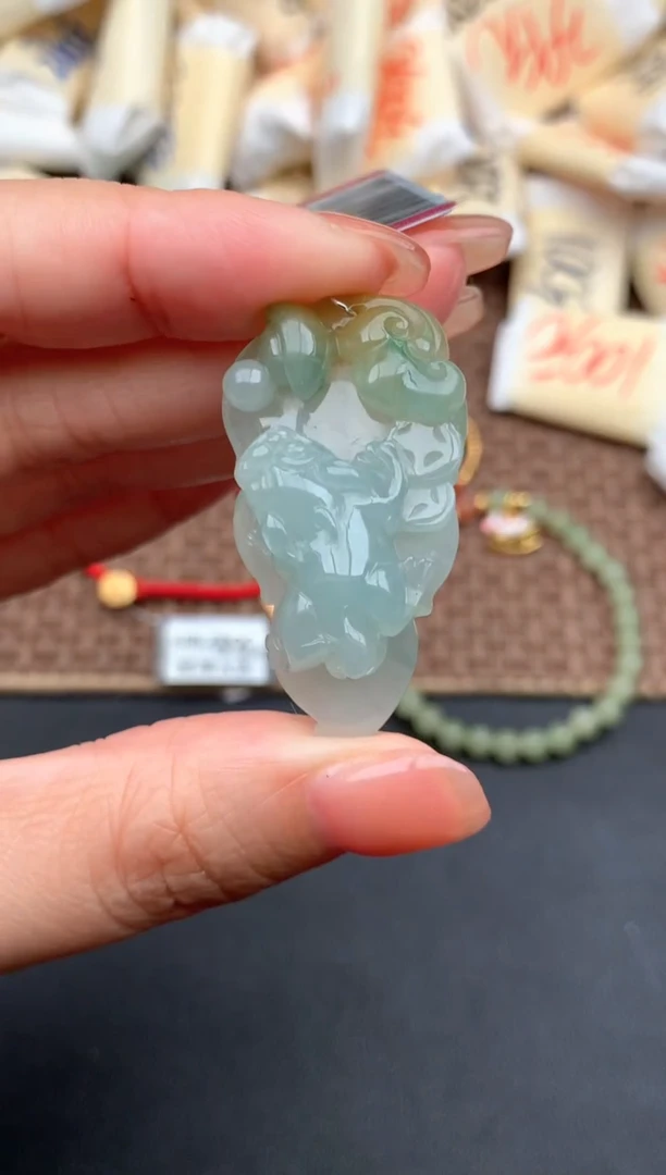 未镶嵌挂件翡翠一