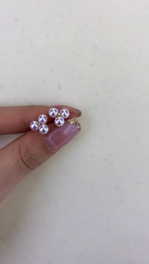 18K金镶嵌DA海水珍珠 小葡萄耳钉4-5MM X005