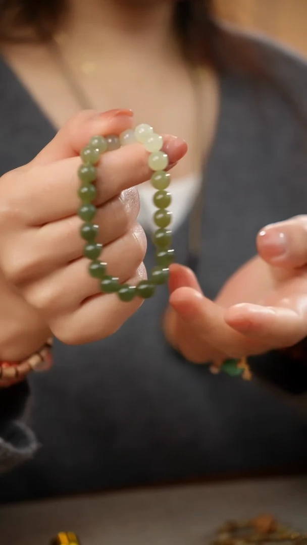 【闪购商品】和田玉手链未镶嵌8m和田玉单圈渐变色