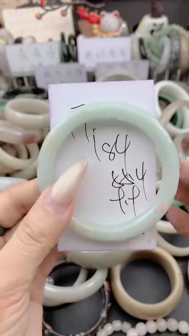 未镶嵌手镯石英质玉187