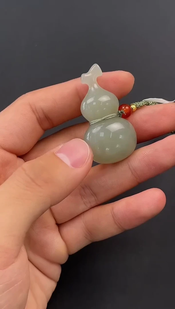 未镶嵌手串和田玉且末青白葫芦吊坠微色差