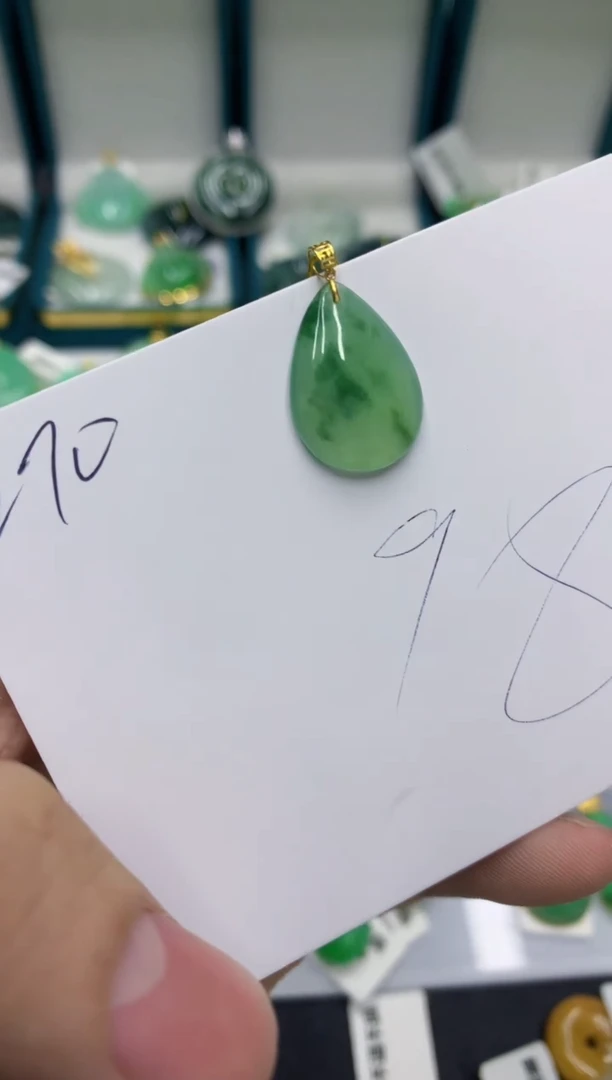 【闪购商品】翡翠颈饰18K金镶嵌11111111