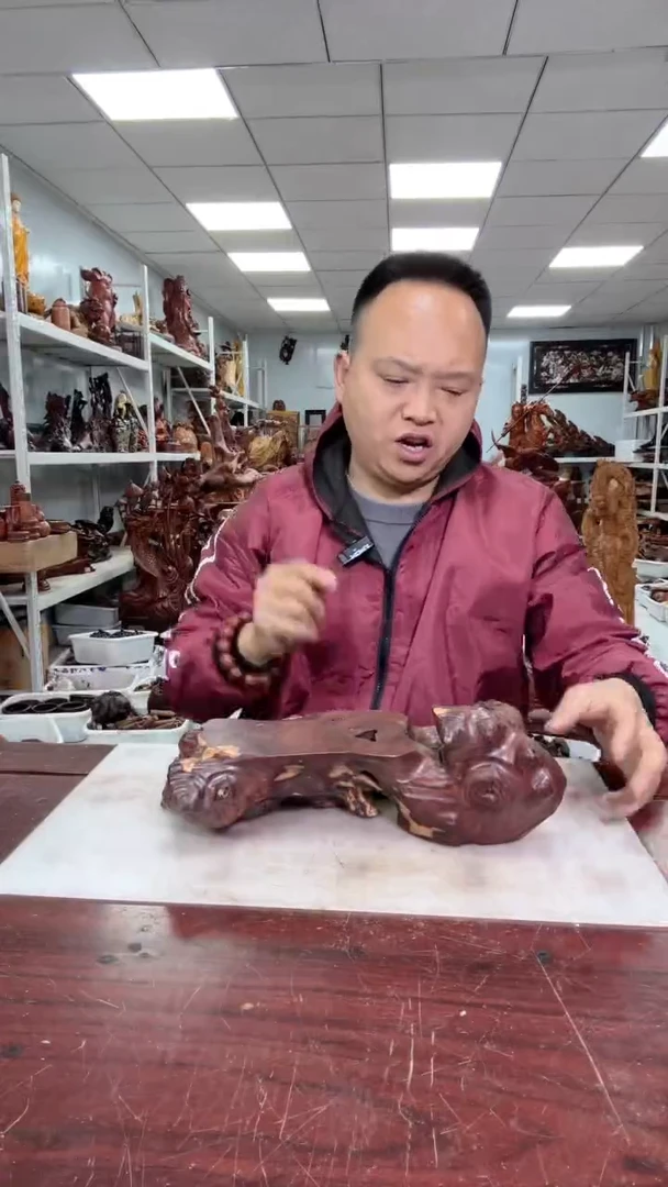 【闪购商品】花梨木类木雕工艺品8888888