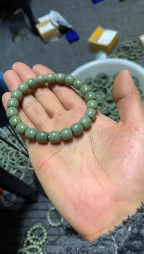 【闪购商品】和田玉颈饰未镶嵌卡10带绢丝状结构拍一发一多样性发货