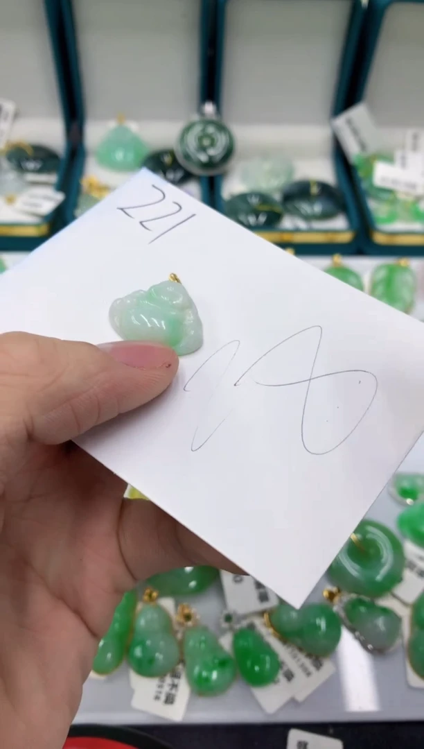 【闪购商品】翡翠颈饰18K金镶嵌11111111