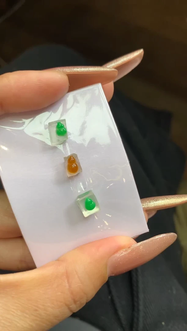 【闪购商品】定制翡翠未镶嵌翡翠