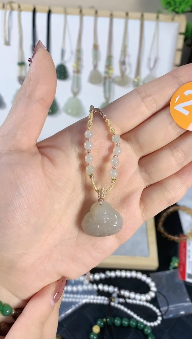 【闪购商品】和田玉颈饰未镶嵌抱抱佛4