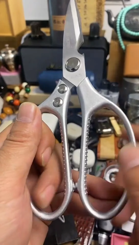 瓷片闪购商品，如图所示