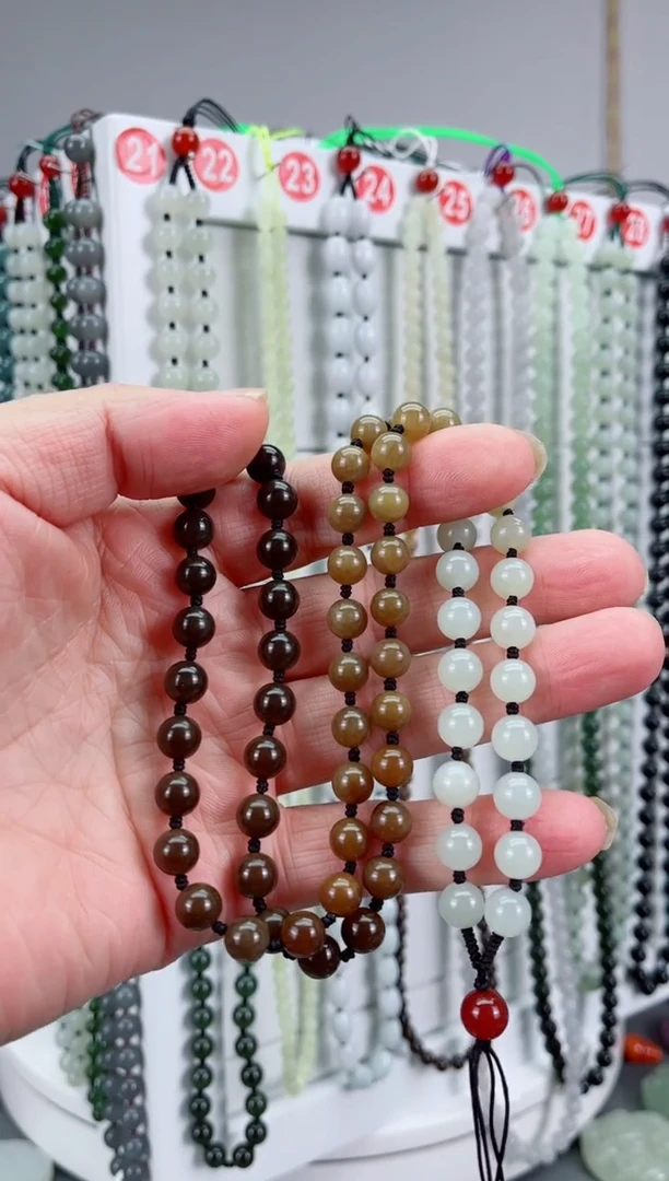 颈饰未镶嵌和田玉加**裕8