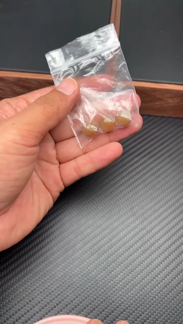 手串未镶嵌和田玉芊*谷且末金山微色差卡12