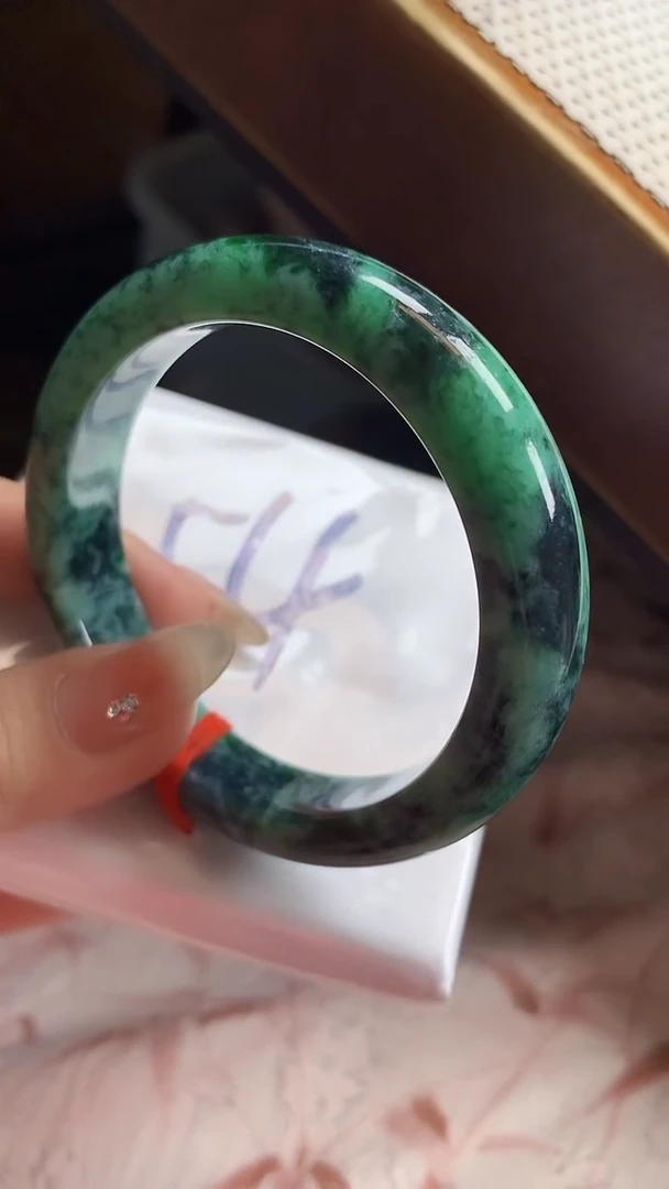 【闪购商品】翡翠手镯未镶嵌手镯