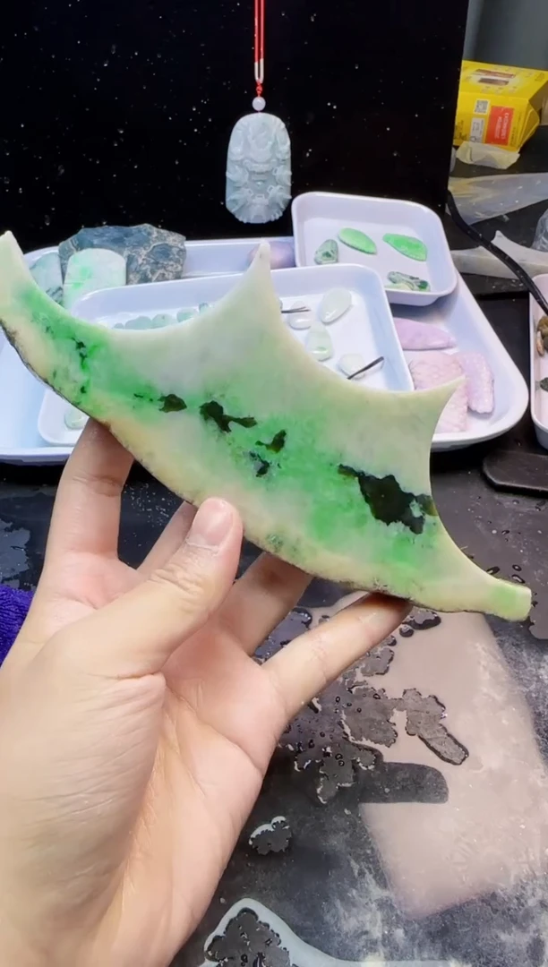 颈饰未镶嵌翡翠次****9079天然A货翡翠