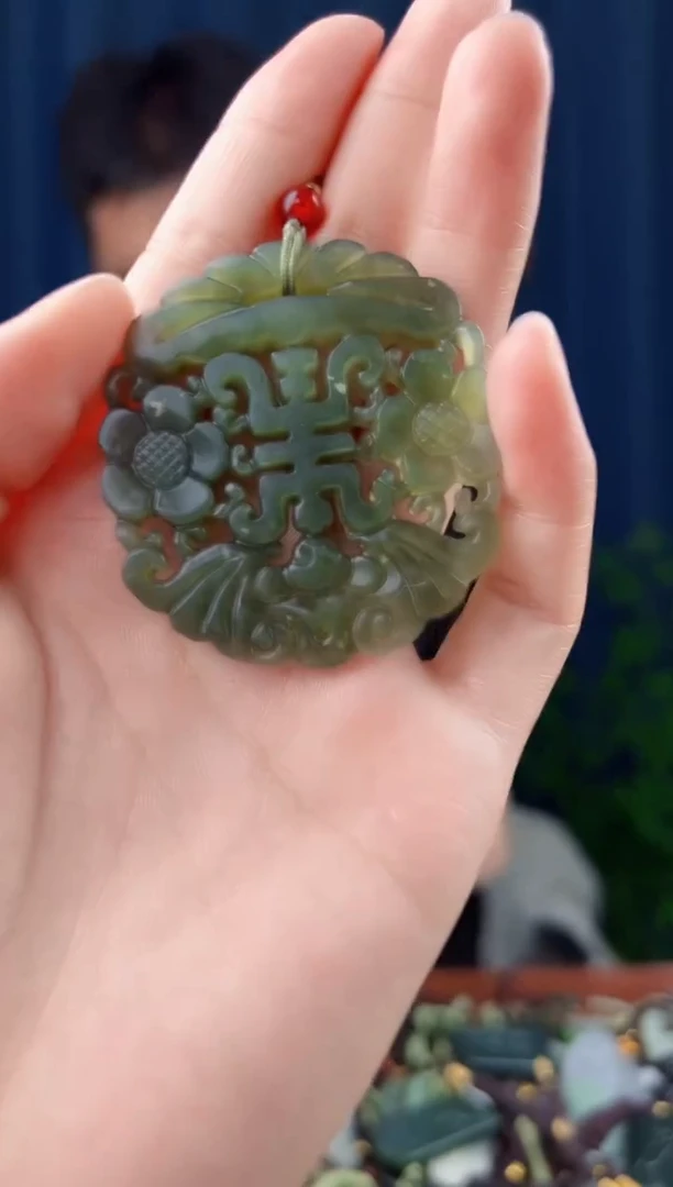 未镶嵌和田玉挂件拍一发一