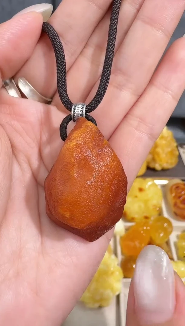 裸石琥珀未镶嵌琥珀
