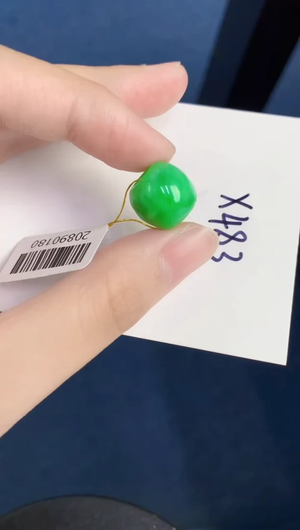 颈饰未镶嵌翡翠天然翡翠缅甸A货