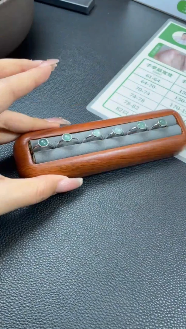 【闪购商品】翡翠戒指银S925镶嵌W008-22257多样性发一