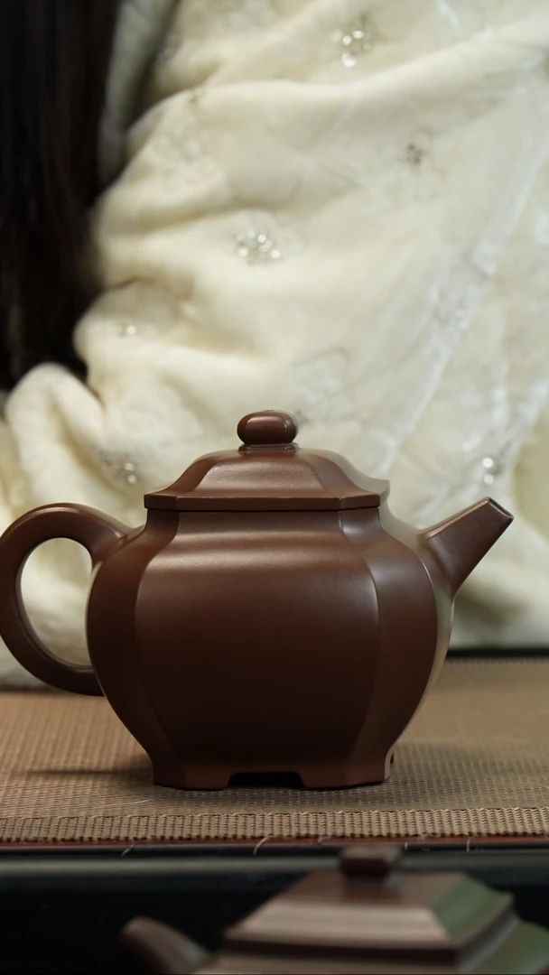 【闪购商品】紫砂茶壶老紫泥抽角