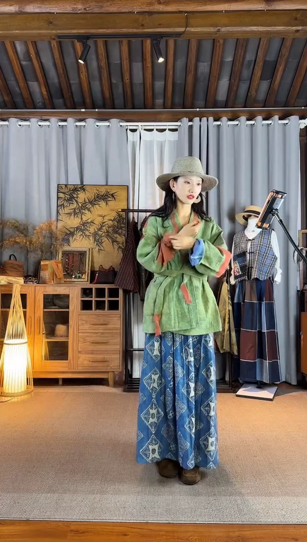 设计师款绿色褴褛绑带外套