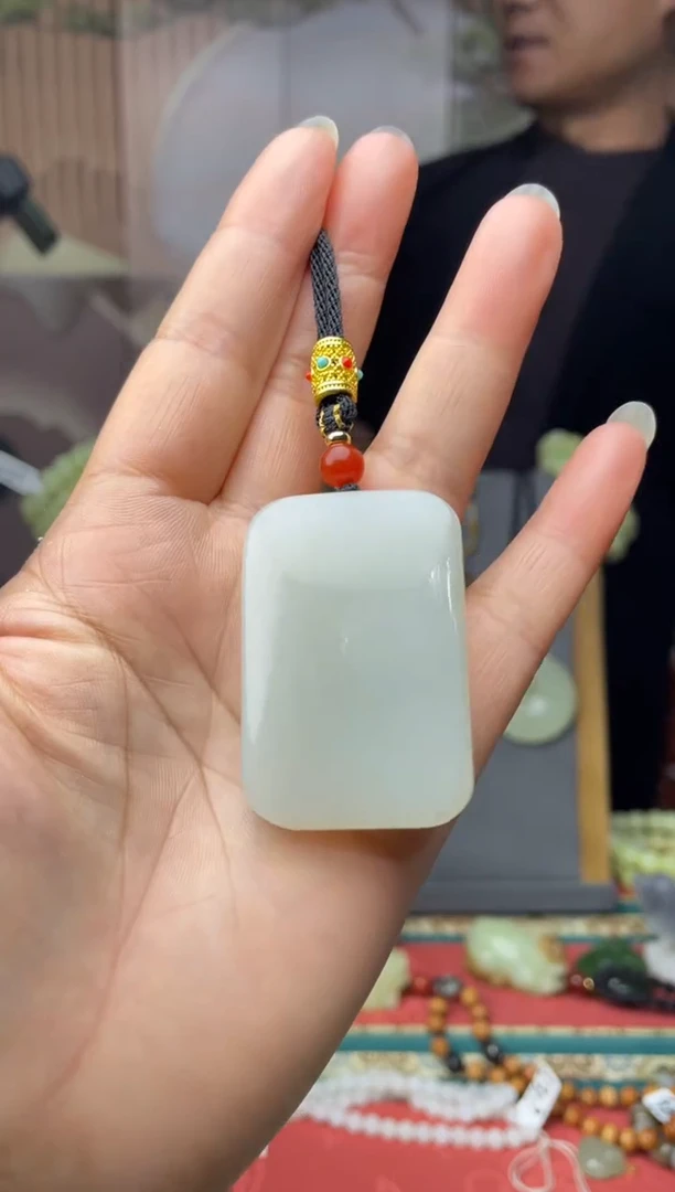 未镶嵌和田玉挂件拍一发一