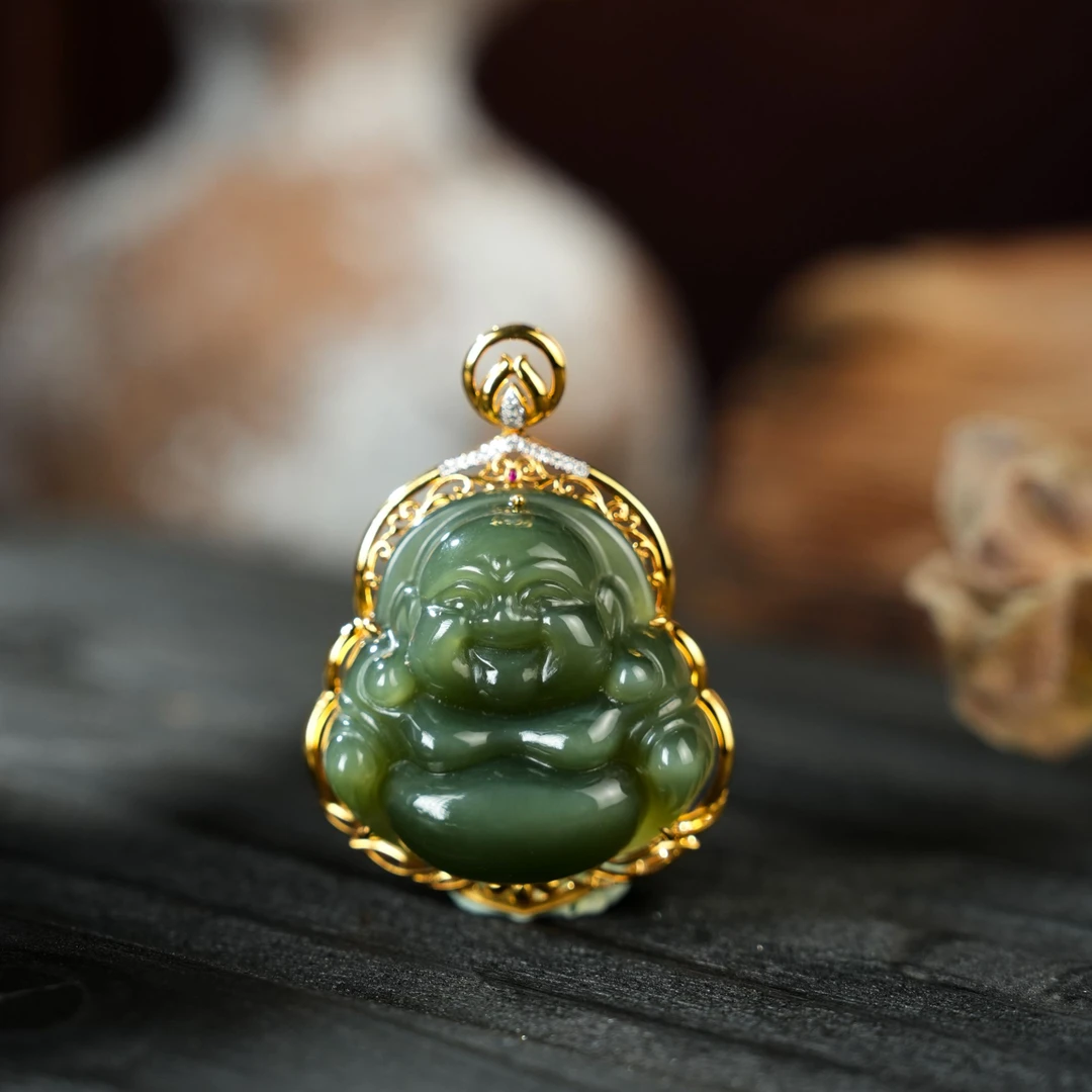 【壹芳珠宝】天然原矿和田玉碧玉黑猫眼18K金镶佛公吊坠30*30*13