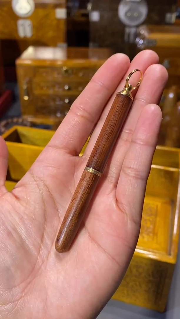大果紫檀（缅甸花梨）红木，耳扚一支