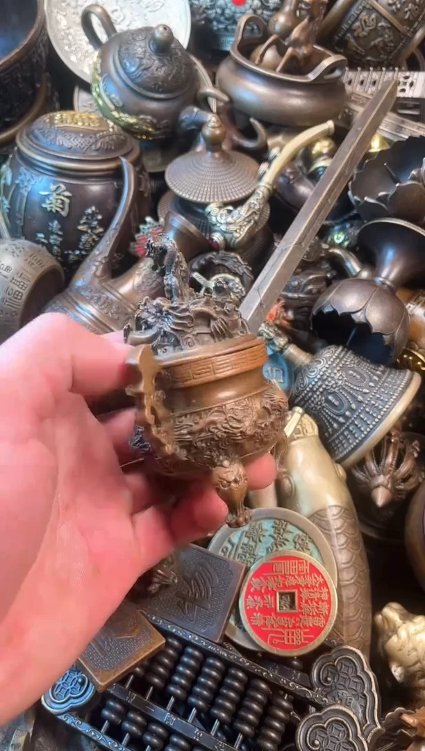 精美铜器点击下单