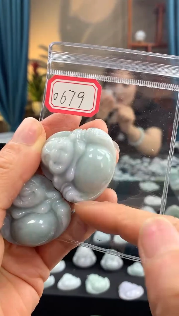 翡翠未镶嵌颈饰佛公 0679多样性发一件