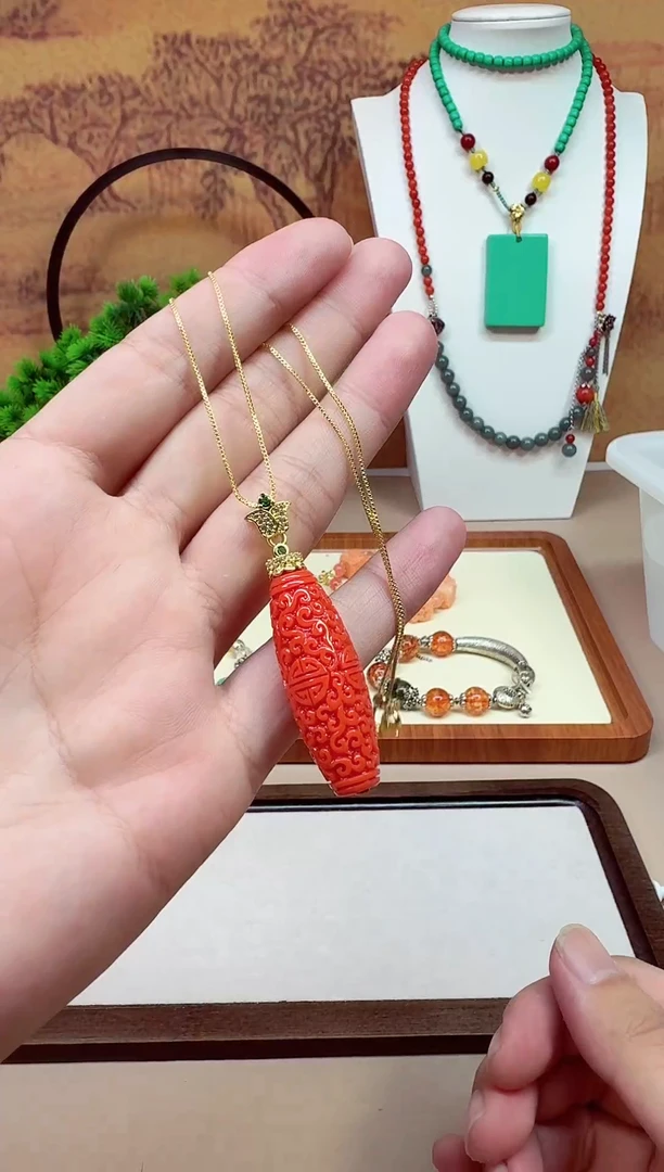 南红玛瑙14K金镶嵌吊坠(赠链)DDD