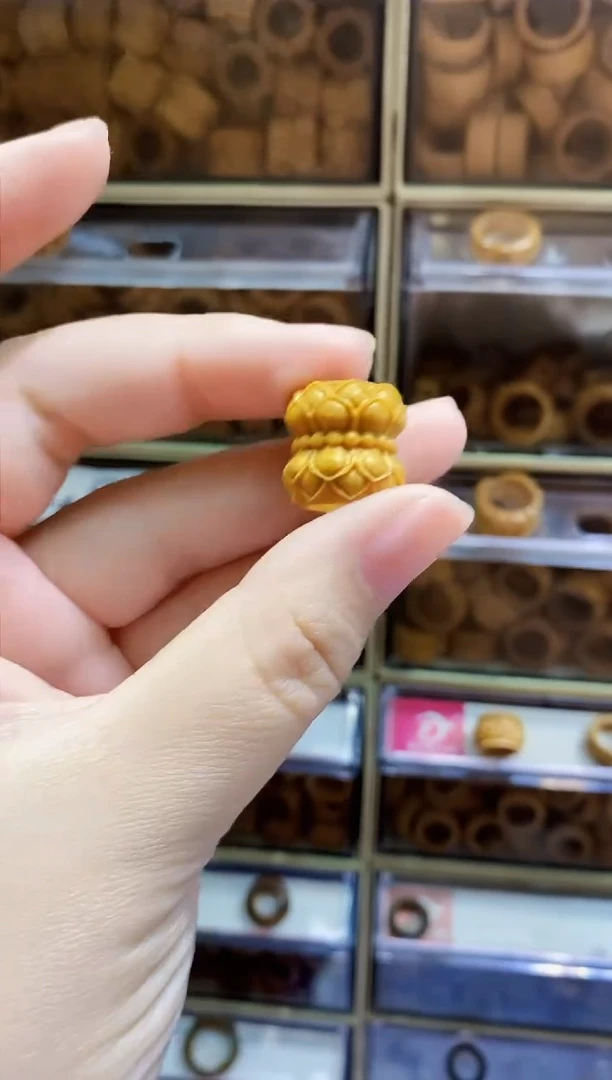 【闪购商品】非洲檀香无事牌跑环并蒂莲