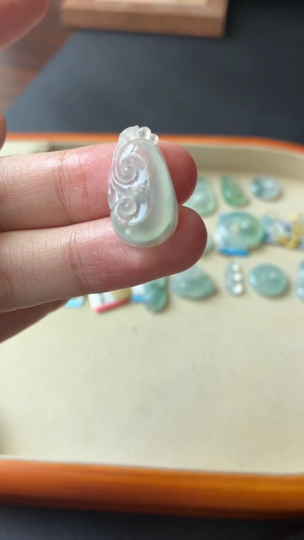 定制翡翠未镶嵌Q727