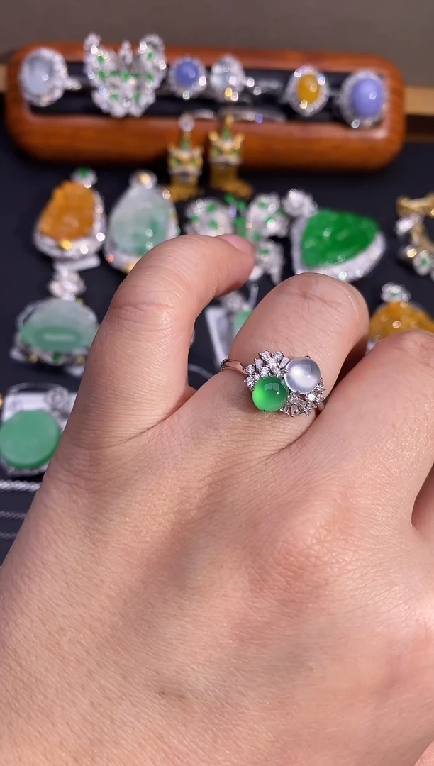 【闪购商品】翡翠戒指18K金镶嵌戒指