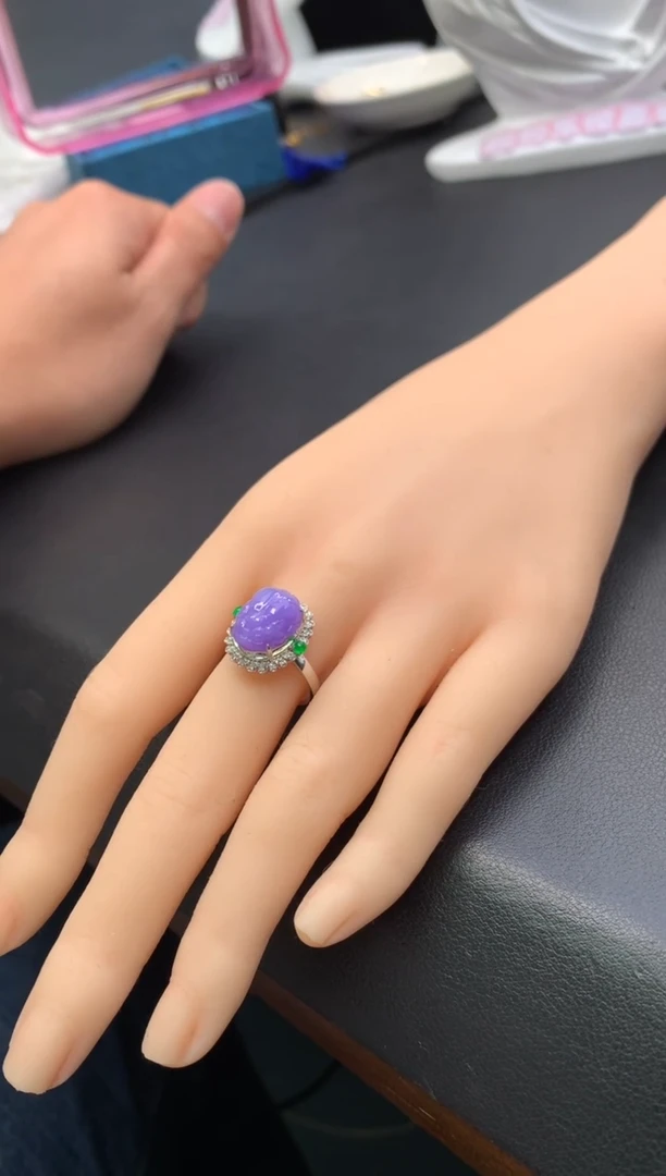 18K金镶嵌定制翡翠48小时鉴赏期 退货不扣服务费