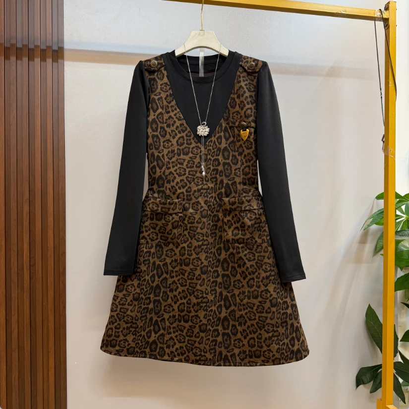 大码新款时尚气质复古风豹纹假两件拼接设计遮肉显瘦连衣裙