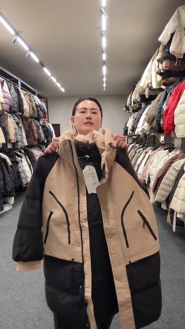 艾雨衣尚一秒闪购羽绒服