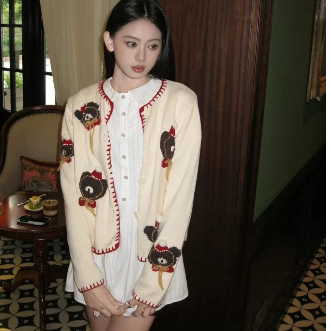 DM059-2025秋冬新款时尚百搭卡通刺绣小香风针织衫开衫女