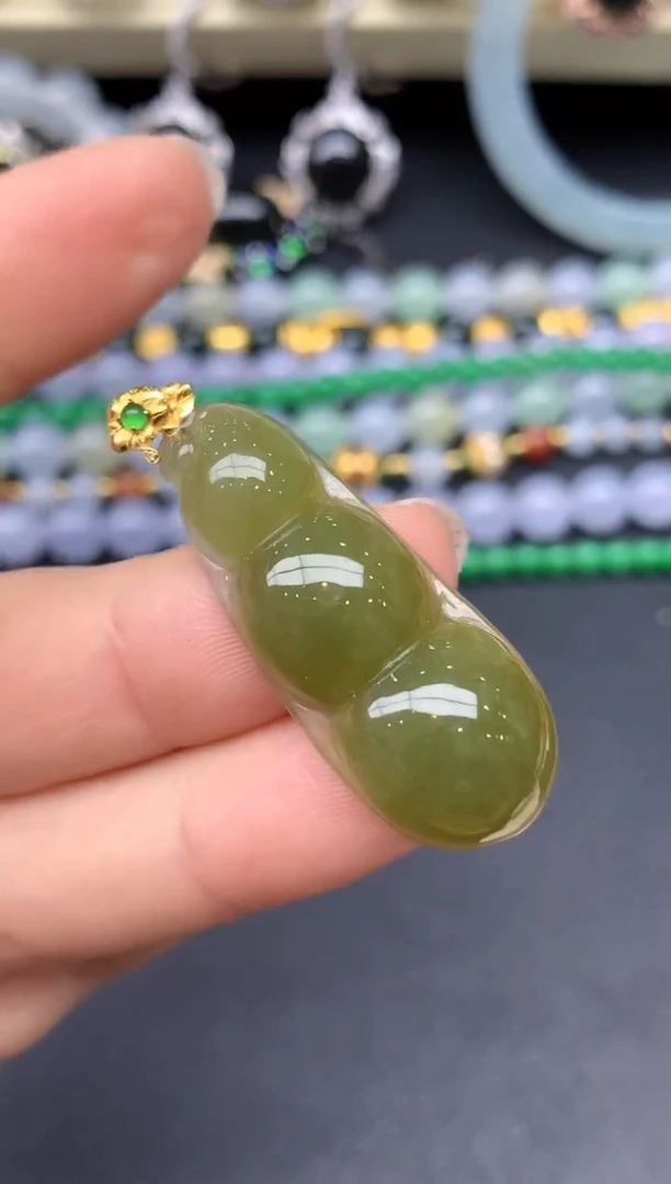 颈饰18K金镶嵌翡翠222-雪姐翡翠天天见