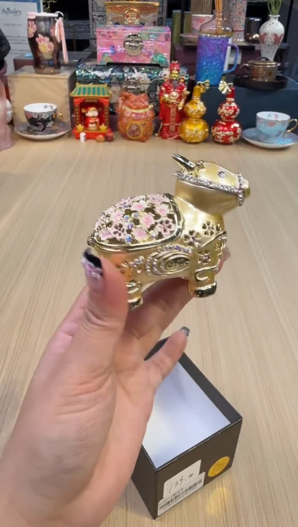 51金色樱花小牛