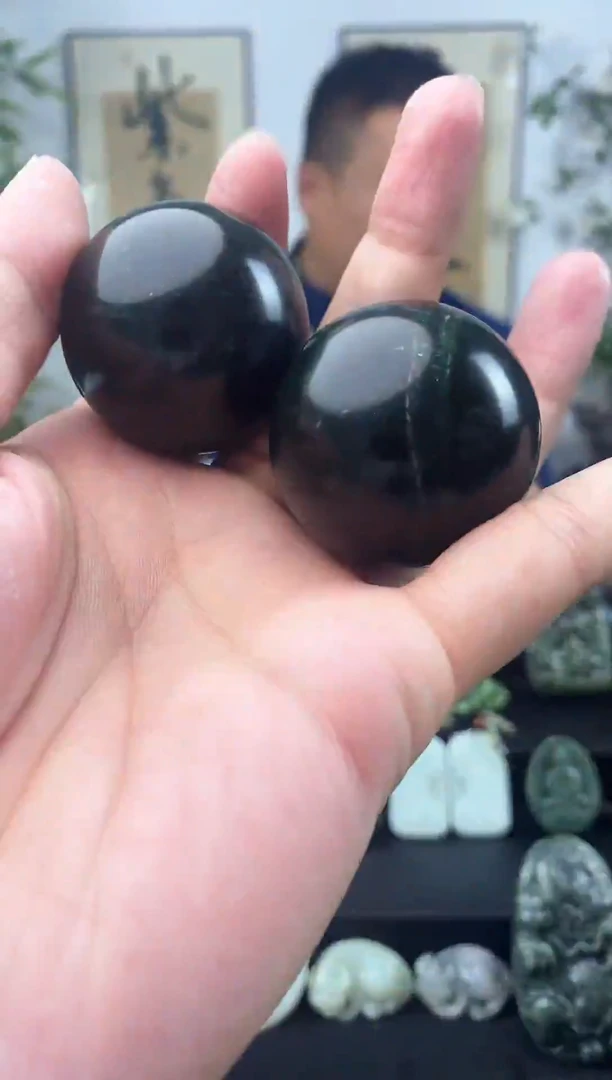 石英质玉未镶嵌颈饰1