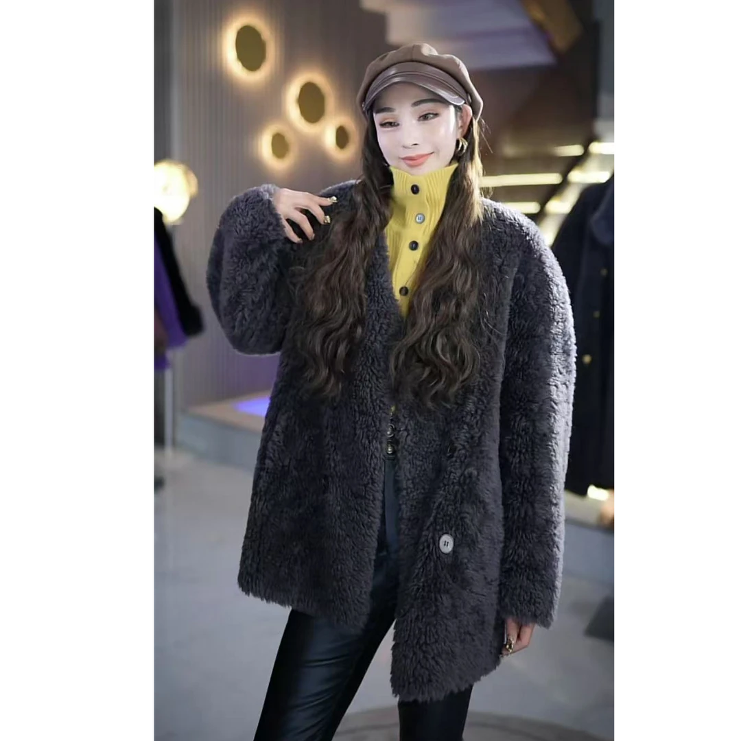 冬季高端时尚休闲百搭全羊毛皮毛一体女士中长款加厚外套W2015410