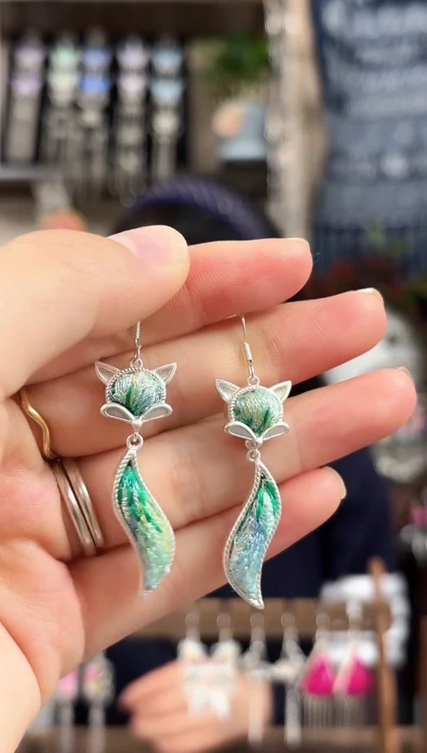 织绣甜**橘民族风非遗老绣饰品112