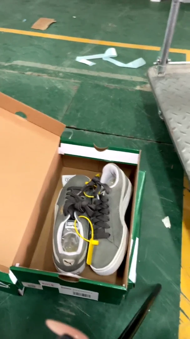 彪马时尚休闲运动鞋35.5M   NN94