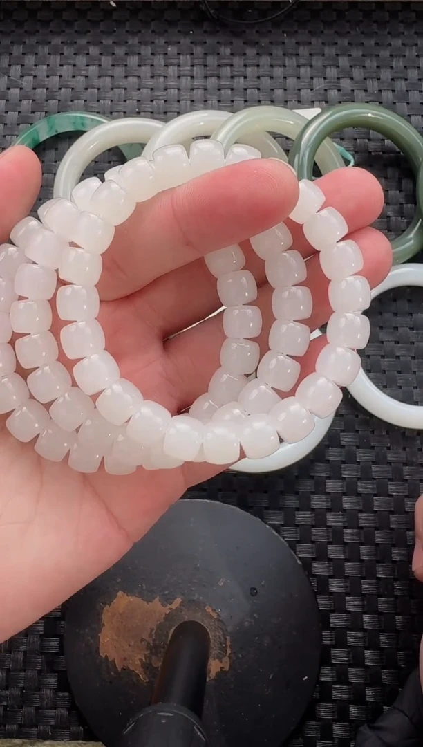 颈饰未镶嵌和田玉10*9直切（多样性发货拍一发一）