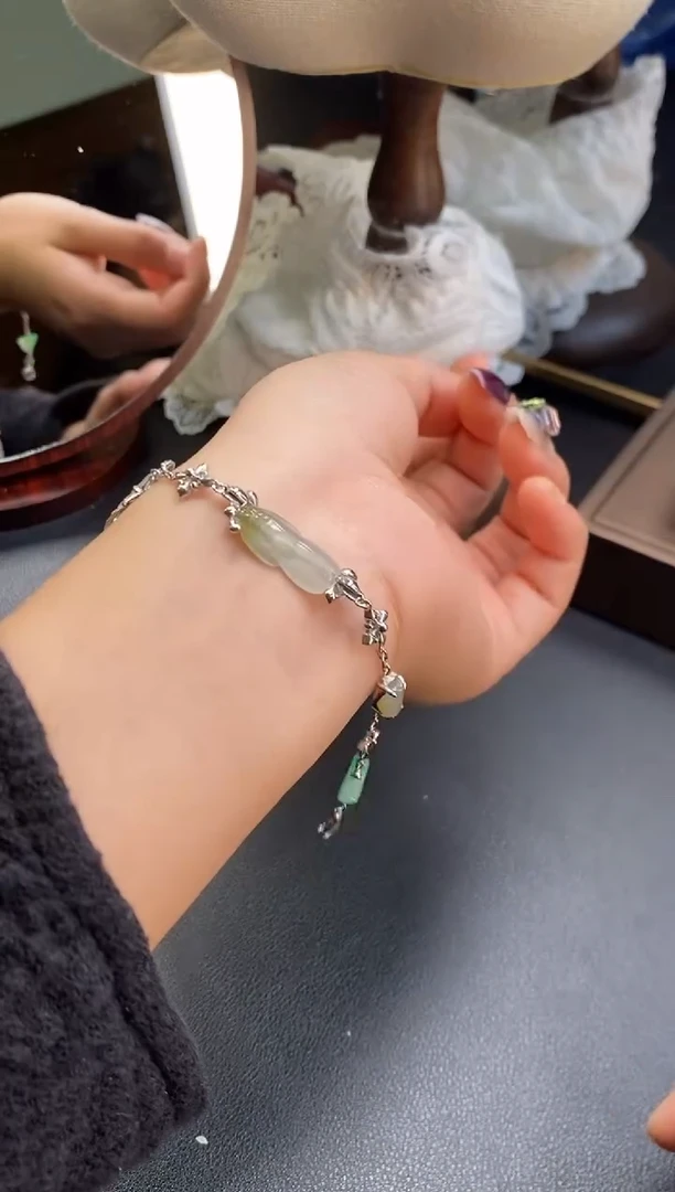 颈饰银S925镶嵌翡翠净货14412