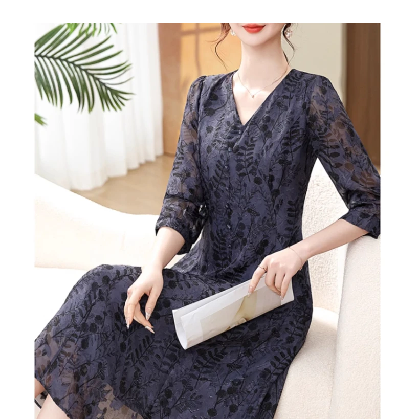 夏季连衣裙2025新款妈妈洋气高贵显瘦V领裙子气质中袖衫 A-035