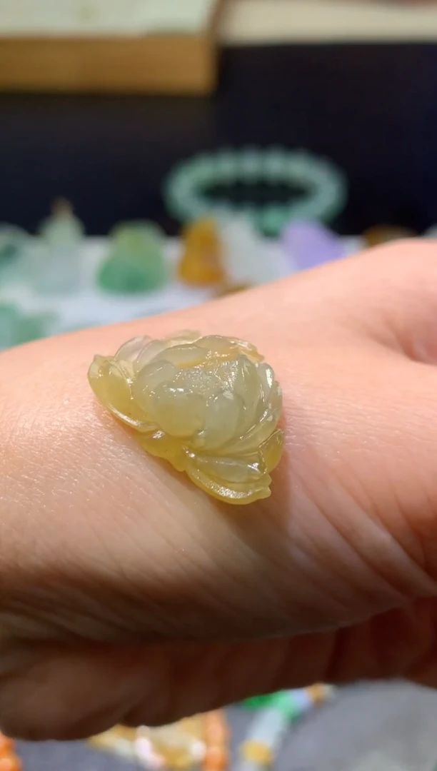 未镶嵌定制翡翠毛货  15.1-21.9-7.4