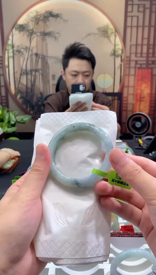 未镶嵌手镯翡翠000070846